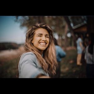 Meet your Posher, Emma